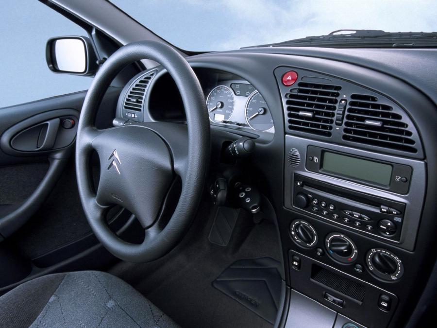  Citroen Xsara VTS 2003 года  (фото 3 из 8)